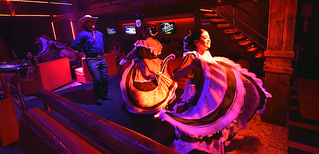 A night of dancing at Chavelas